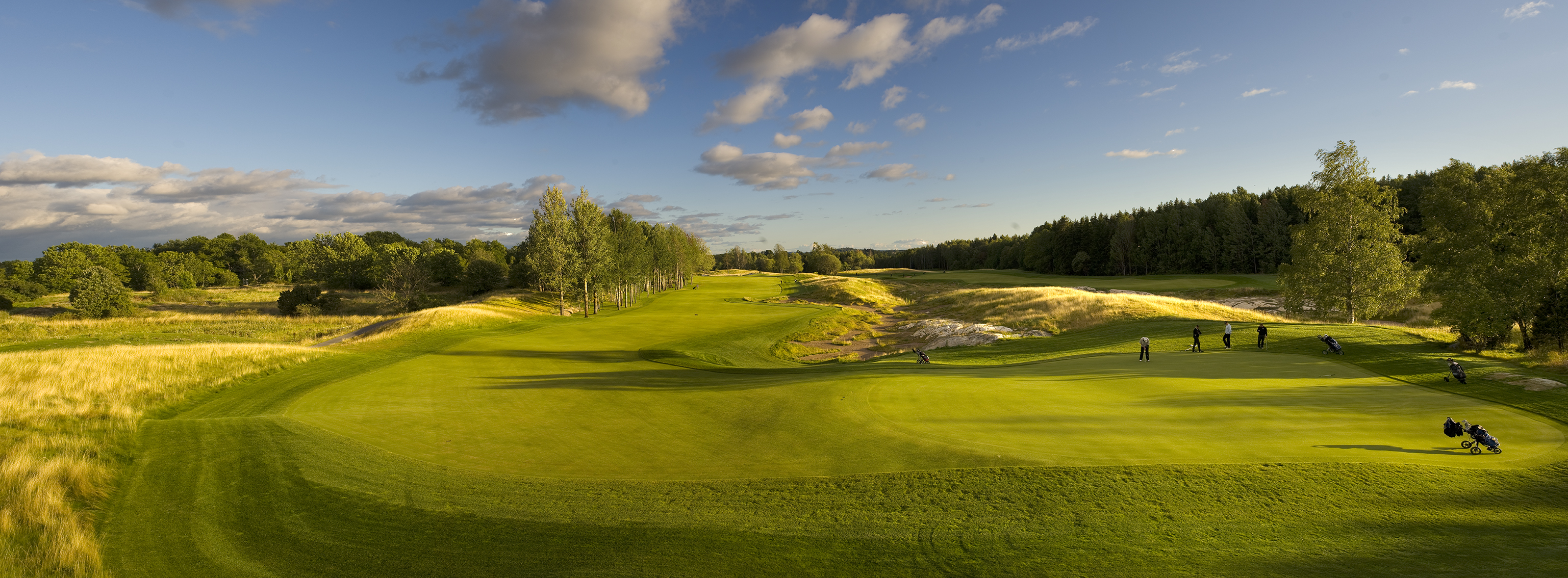 Bro Hof Slott — pro shop och klubbhus
